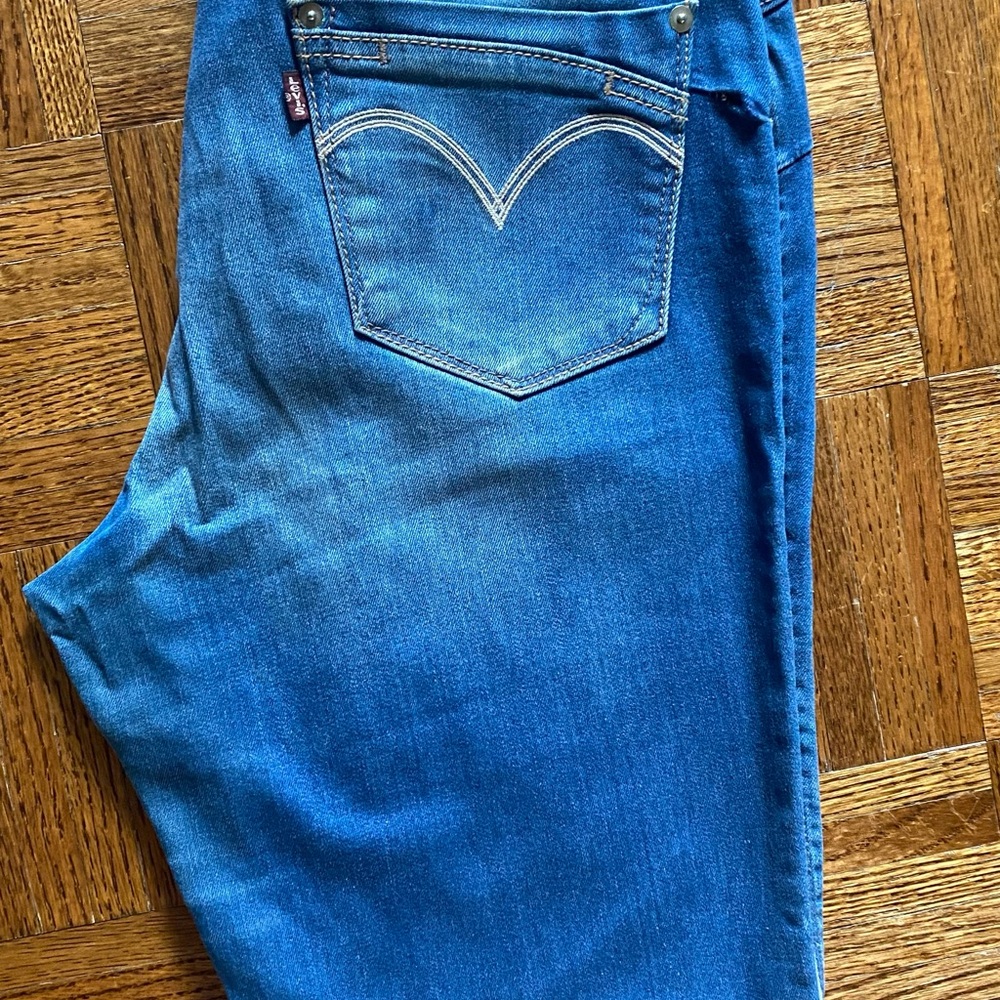 Levi’s Blue High Rise Skinny Jeans